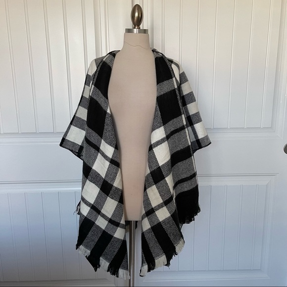 BB Dakota Sweaters - Pink Lily Black and White Plaid Poncho Cape